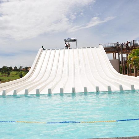 Piazza Acesso Ao Acqua Park Diroma Caldas Novas Leilighet Eksteriør bilde